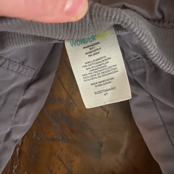 Two Pack of 4T sweats and pants!! - Picture 4 of 4